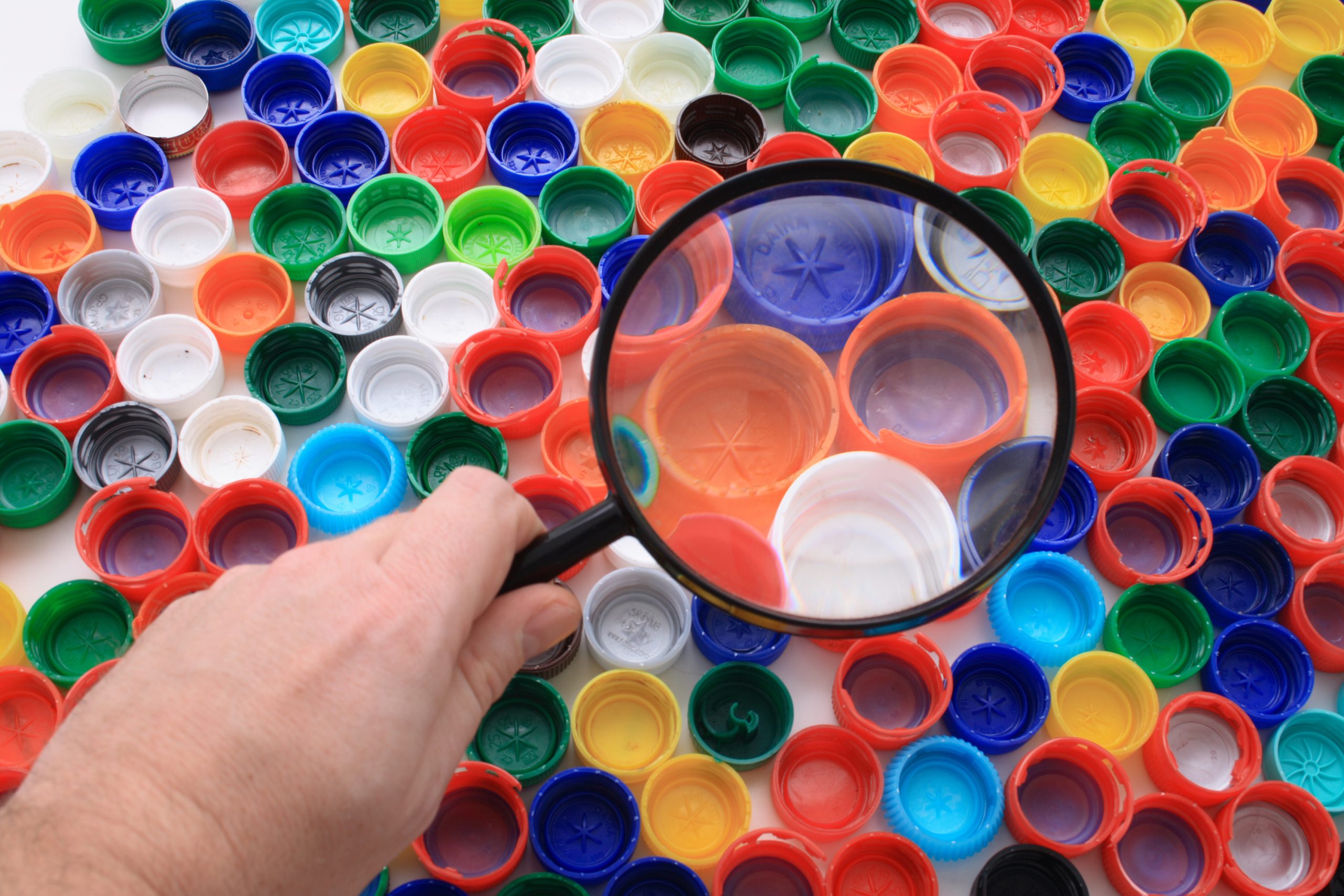 nice plastic background from the color caps