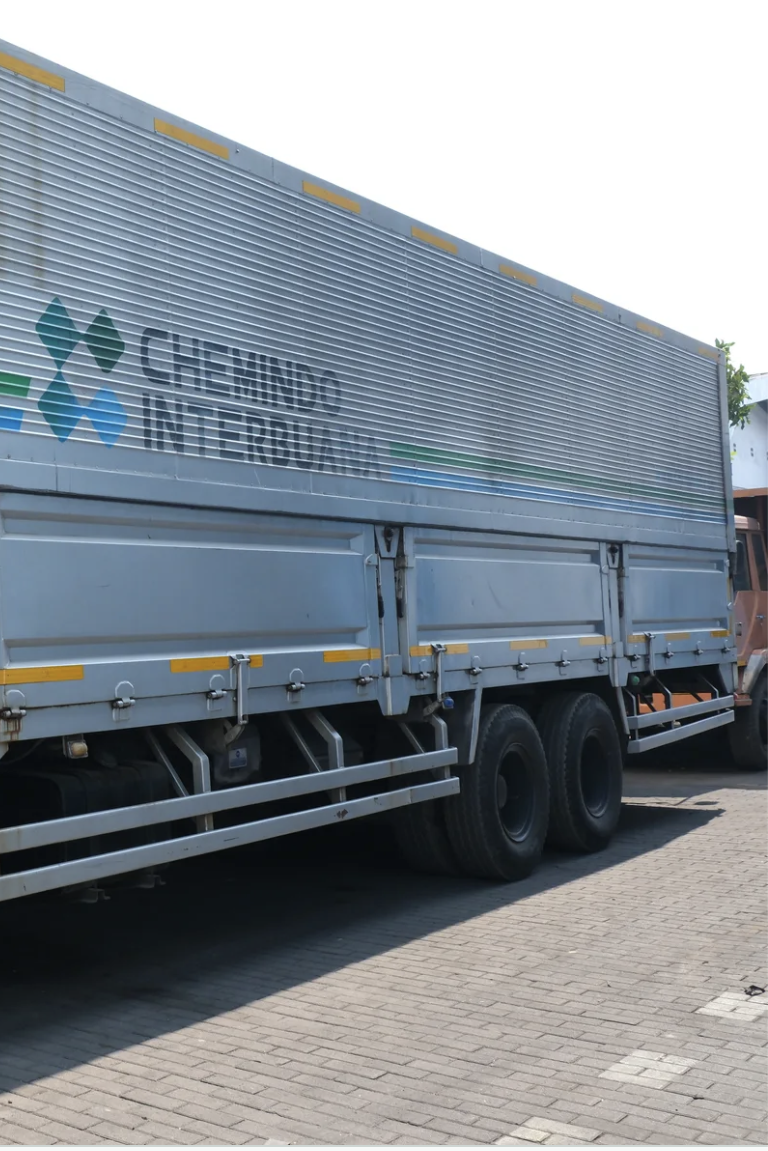 Chemindo Interbuana branding on the side of a distribution truck